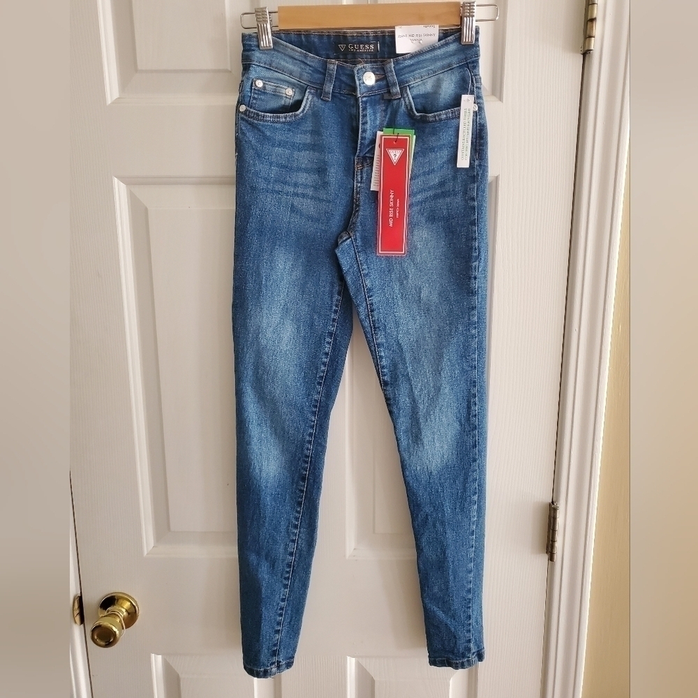 Guess Mid Rise Skinny Stretch Tamara Jeans size 24 in Dark wash